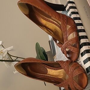 Vintage Marcello Paci cognac leather upper and leather sole.